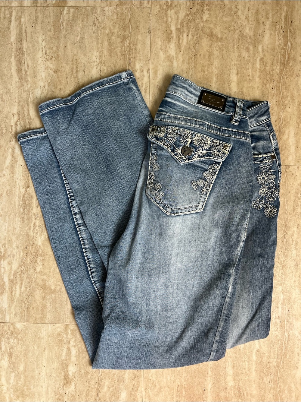 Earl Jeans Floral Daisy Embroidered White Stitch Straight Leg Jeans 10